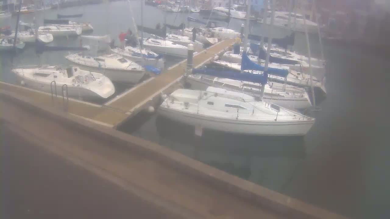 Old Harbour Weymouth Live Cam - Weymouth, Dorset, South West, England, United Kingdom