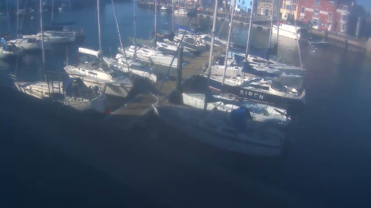 Old Harbour Weymouth Live Cam - Weymouth, Dorset, South West, England, United Kingdom