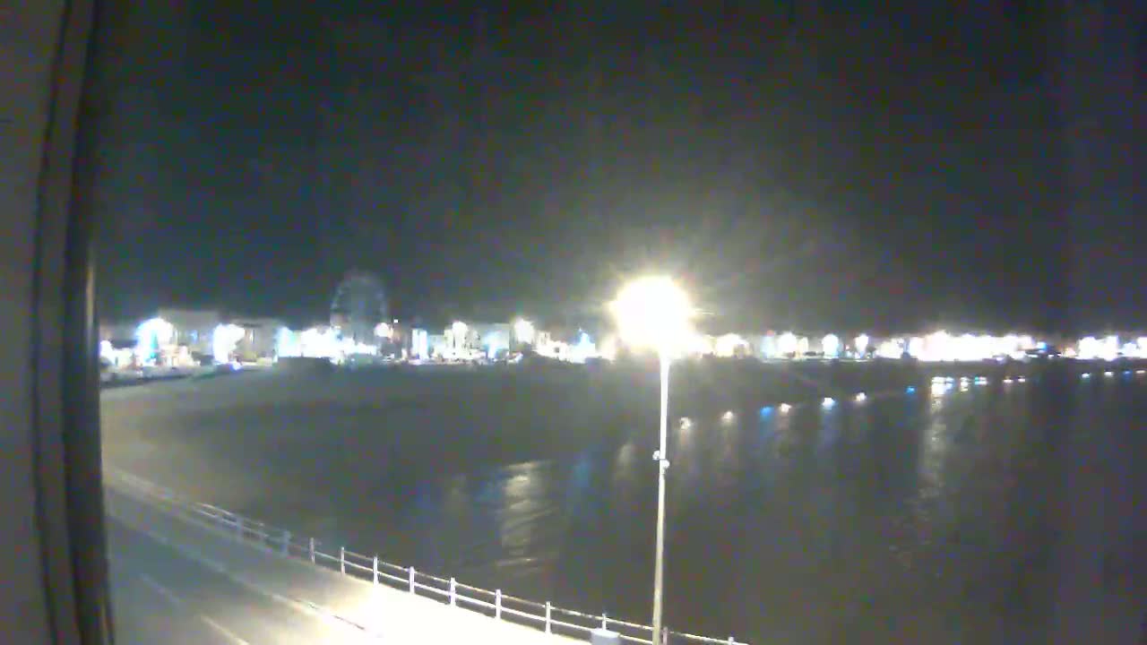 Weymouth City & Beach Live Cam - Weymouth, Dorset, South West, England, United Kingdom