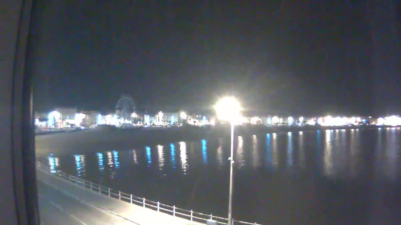 Weymouth City & Beach Live Cam - Weymouth, Dorset, South West, England, United Kingdom
