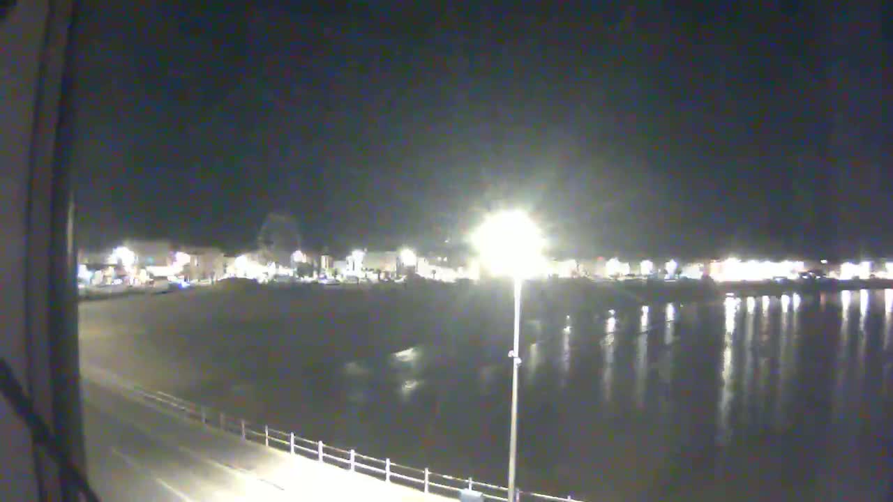 Weymouth City & Beach Live Cam - Weymouth, Dorset, South West, England, United Kingdom