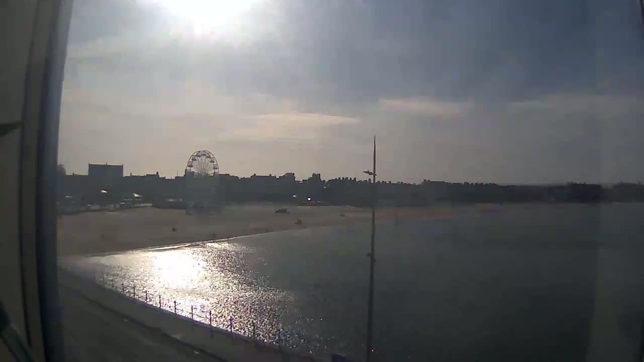 Weymouth City & Beach Live Cam - Weymouth, Dorset, South West, England, United Kingdom