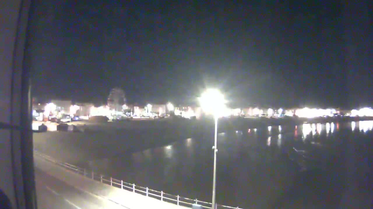 Weymouth City & Beach Live Cam - Weymouth, Dorset, South West, England, United Kingdom