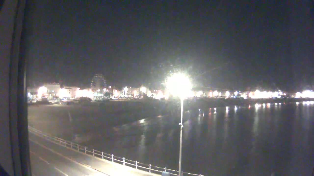 Weymouth City & Beach Live Cam - Weymouth, Dorset, South West, England, United Kingdom