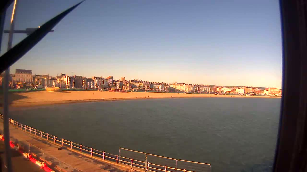 Weymouth City & Beach Live Cam - Weymouth, Dorset, South West, England, United Kingdom