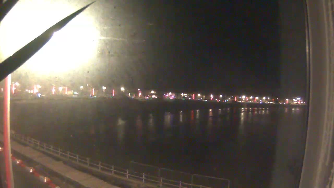 Weymouth City & Beach Live Cam - Weymouth, Dorset, South West, England, United Kingdom