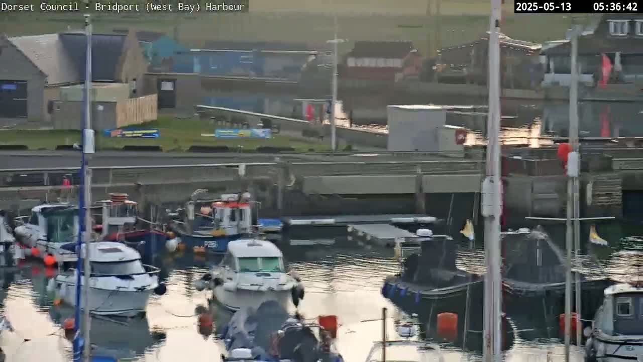 Bridport Harbour (West Bay) PTZ Live Cam - Bridport, Dorset, South West, England, United Kingdom