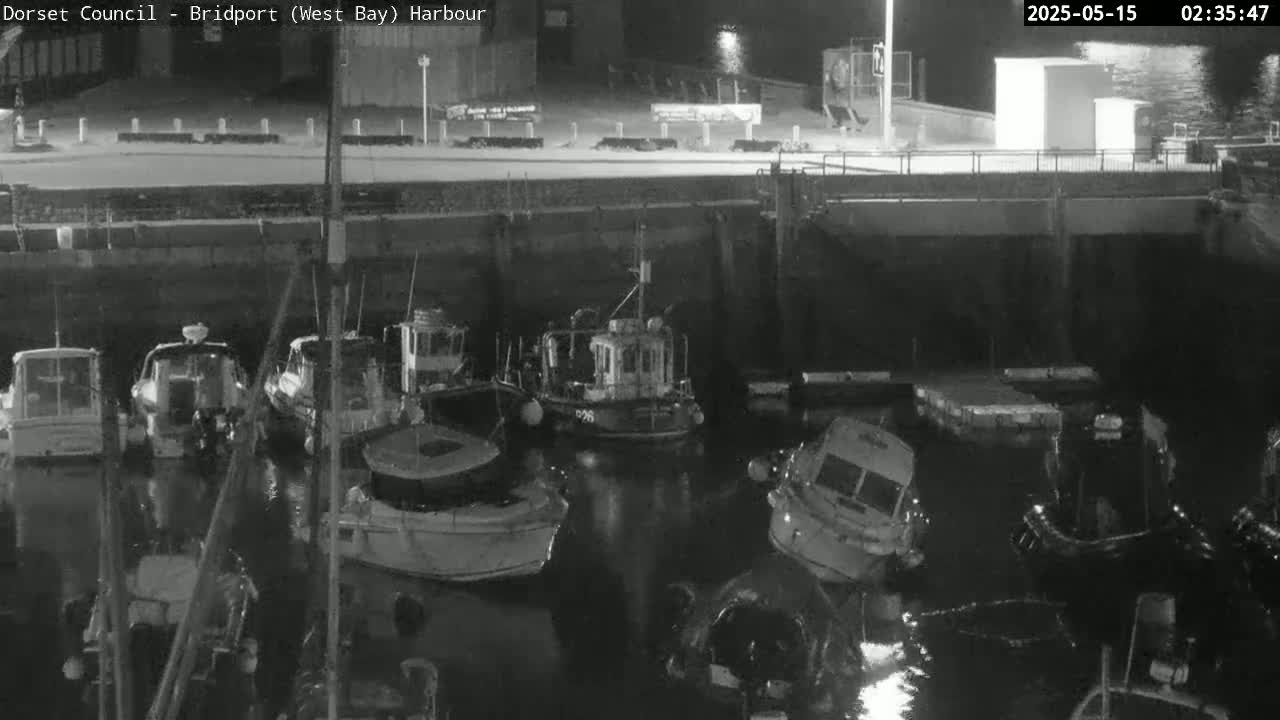 Bridport Harbour (West Bay) PTZ Live Cam - Bridport, Dorset, South West, England, United Kingdom