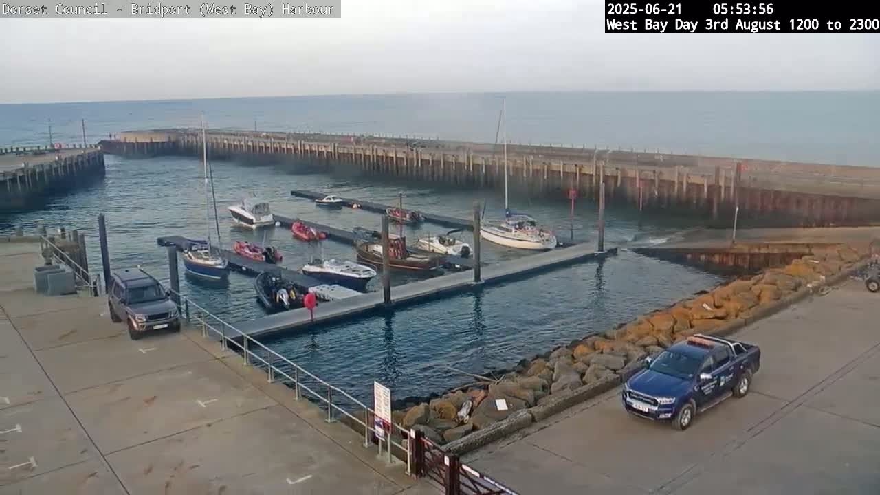 Bridport Harbour (West Bay) PTZ Live Cam - Bridport, Dorset, South West, England, United Kingdom