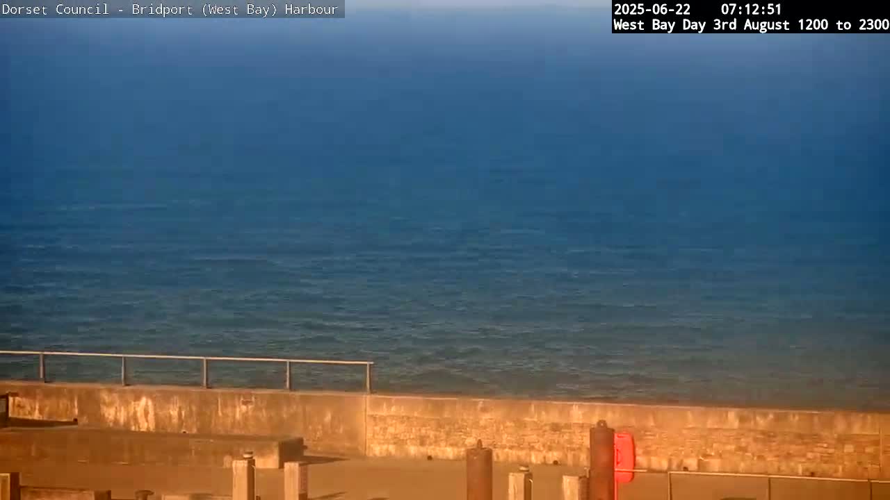 Bridport Harbour (West Bay) PTZ Live Cam - Bridport, Dorset, South West, England, United Kingdom