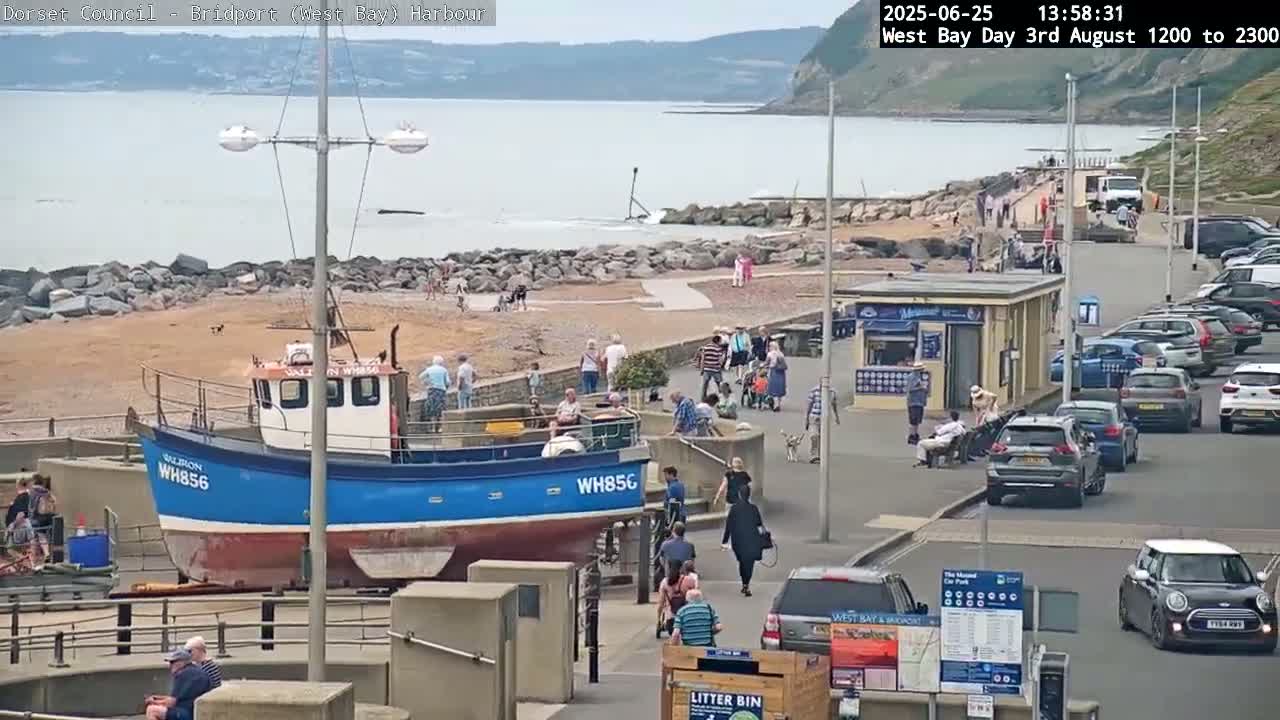 Bridport Harbour (West Bay) PTZ Live Cam - Bridport, Dorset, South West, England, United Kingdom