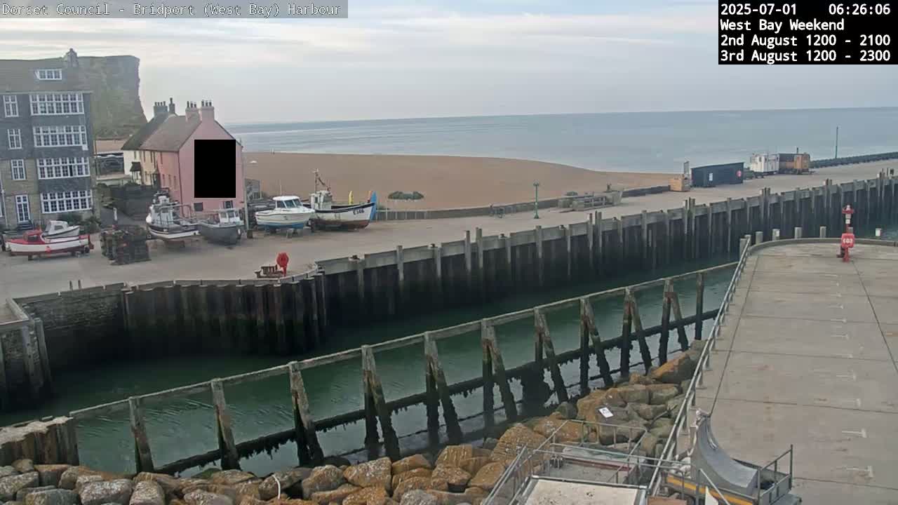 Bridport Harbour (West Bay) PTZ Live Cam - Bridport, Dorset, South West, England, United Kingdom