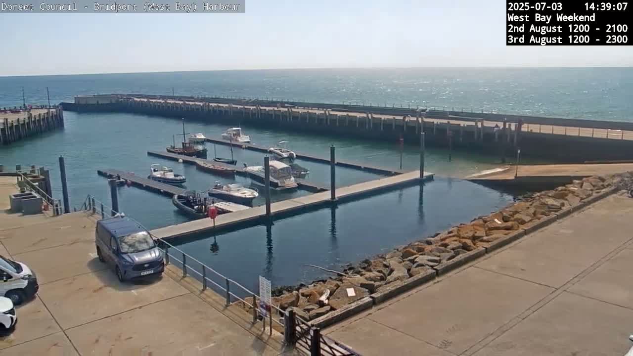 Bridport Harbour (West Bay) PTZ Live Cam - Bridport, Dorset, South West, England, United Kingdom
