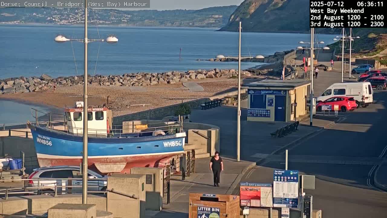 Bridport Harbour (West Bay) PTZ Live Cam - Bridport, Dorset, South West, England, United Kingdom