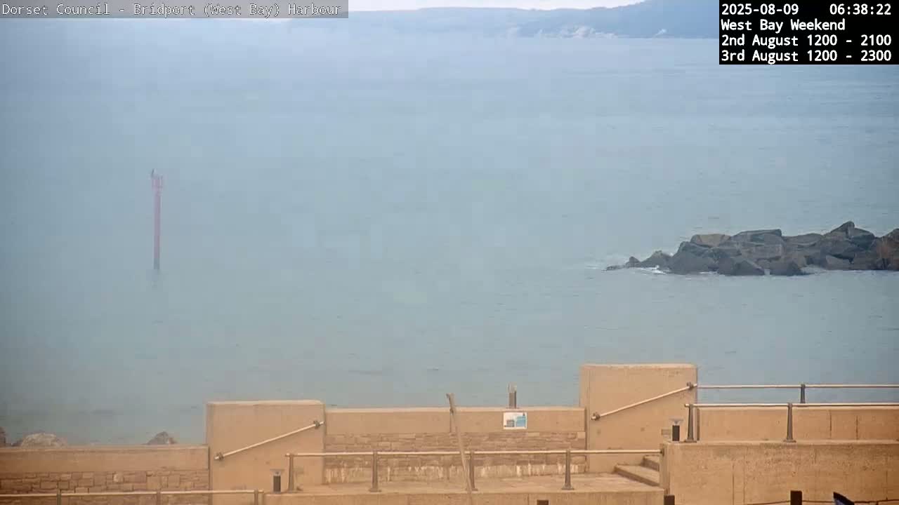 Bridport Harbour (West Bay) PTZ Live Cam - Bridport, Dorset, South West, England, United Kingdom