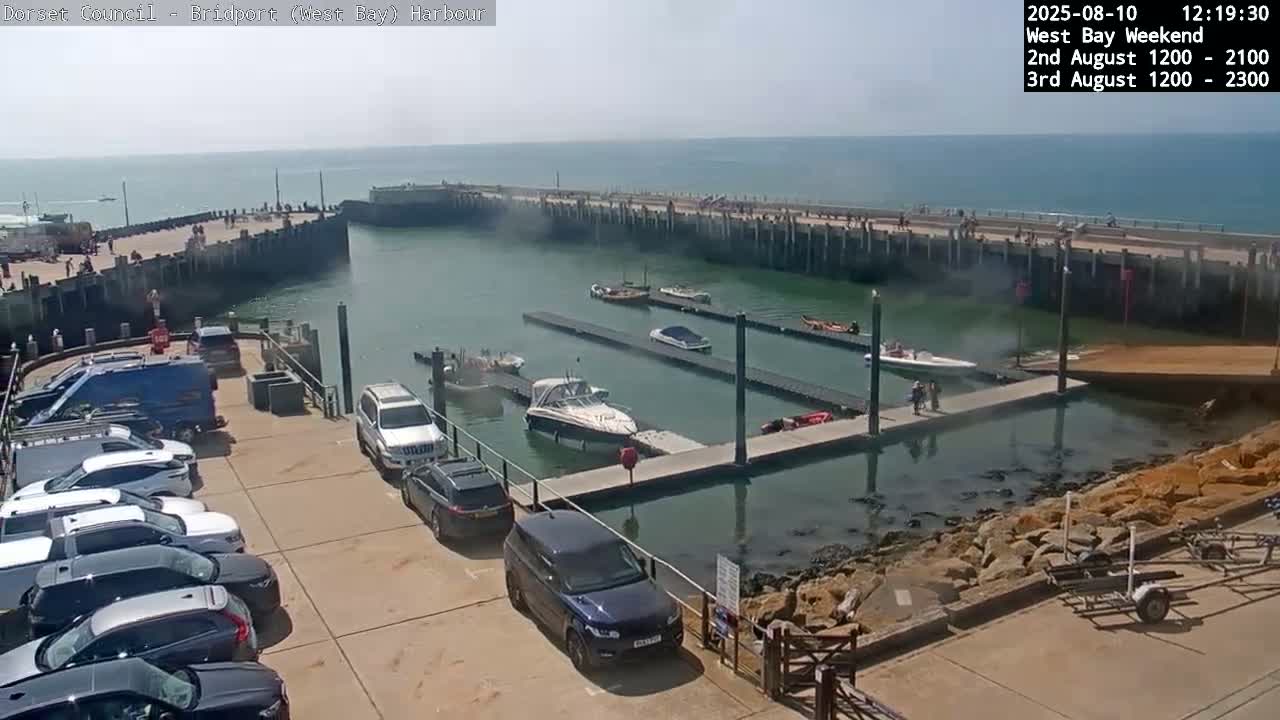 Bridport Harbour (West Bay) PTZ Live Cam - Bridport, Dorset, South West, England, United Kingdom