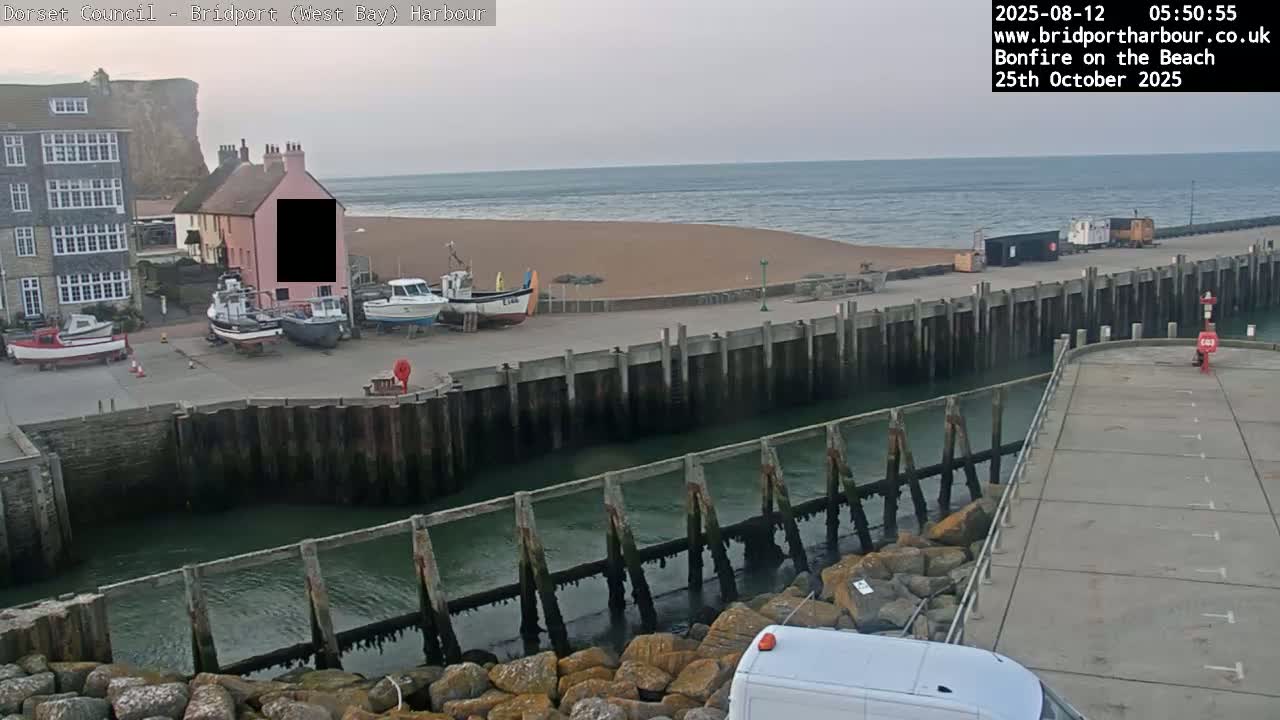 Bridport Harbour (West Bay) PTZ Live Cam - Bridport, Dorset, South West, England, United Kingdom