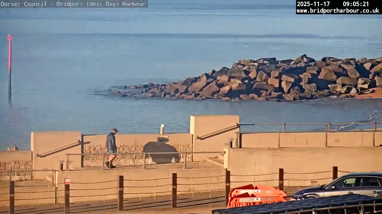 Bridport Harbour (West Bay) PTZ Live Cam - Bridport, Dorset, South West, England, United Kingdom
