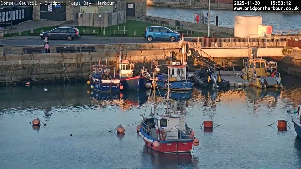 Bridport Harbour (West Bay) PTZ Live Cam - Bridport, Dorset, South West, England, United Kingdom