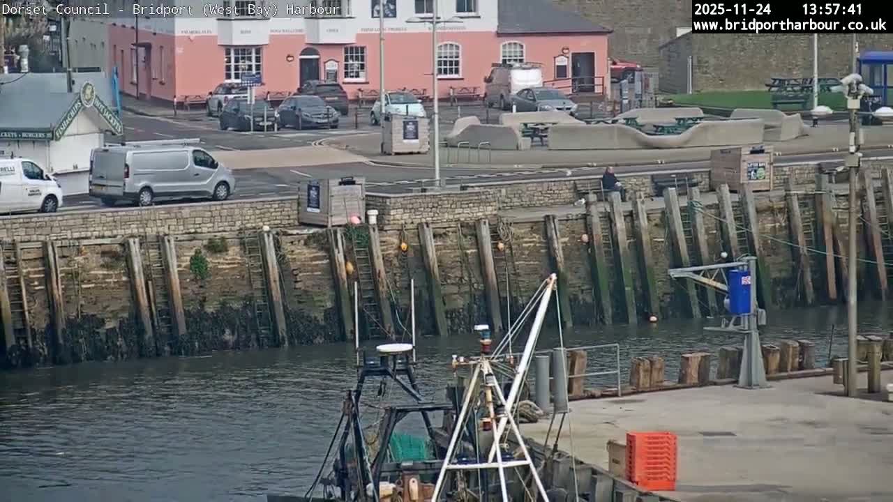 Bridport Harbour (West Bay) PTZ Live Cam - Bridport, Dorset, South West, England, United Kingdom