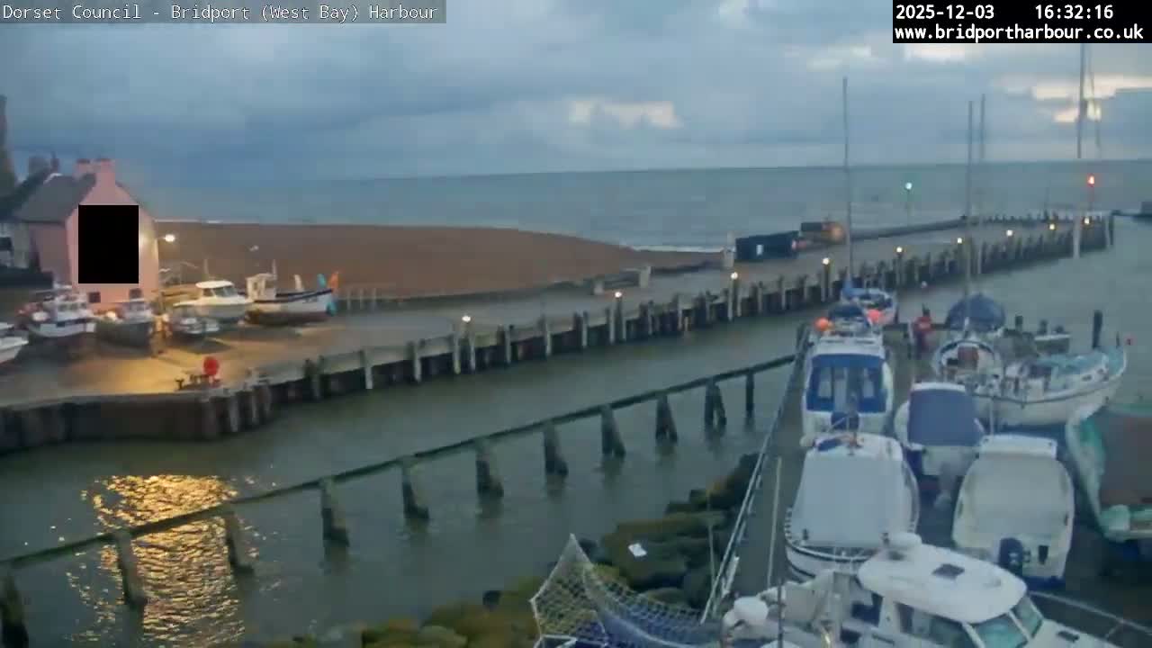 Bridport Harbour (West Bay) PTZ Live Cam - Bridport, Dorset, South West, England, United Kingdom