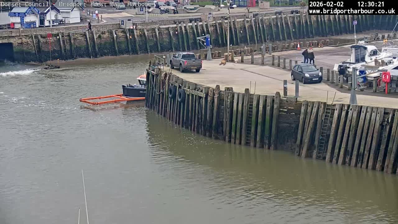 Bridport Harbour (West Bay) PTZ Live Cam - Bridport, Dorset, South West, England, United Kingdom