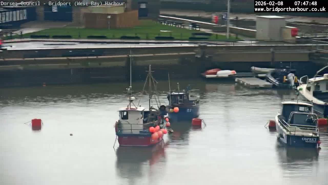 Bridport Harbour (West Bay) PTZ Live Cam - Bridport, Dorset, South West, England, United Kingdom