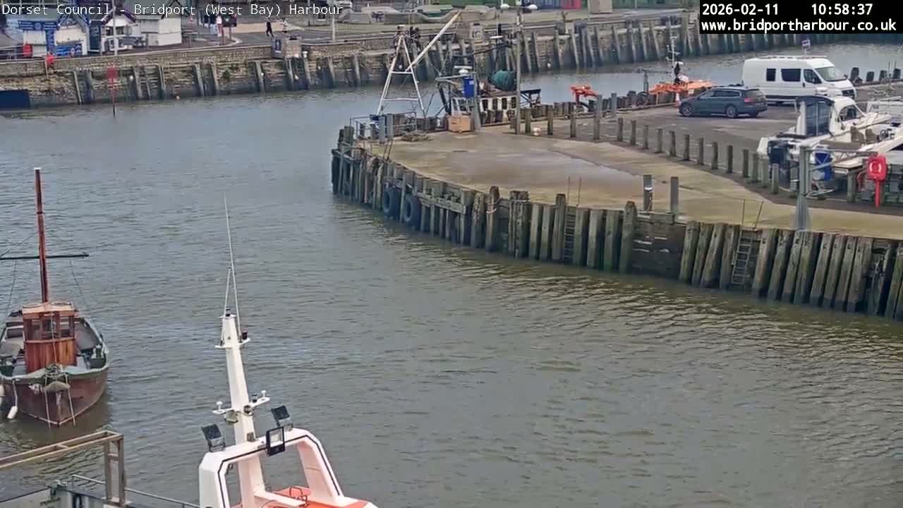 Bridport Harbour (West Bay) PTZ Live Cam - Bridport, Dorset, South West, England, United Kingdom