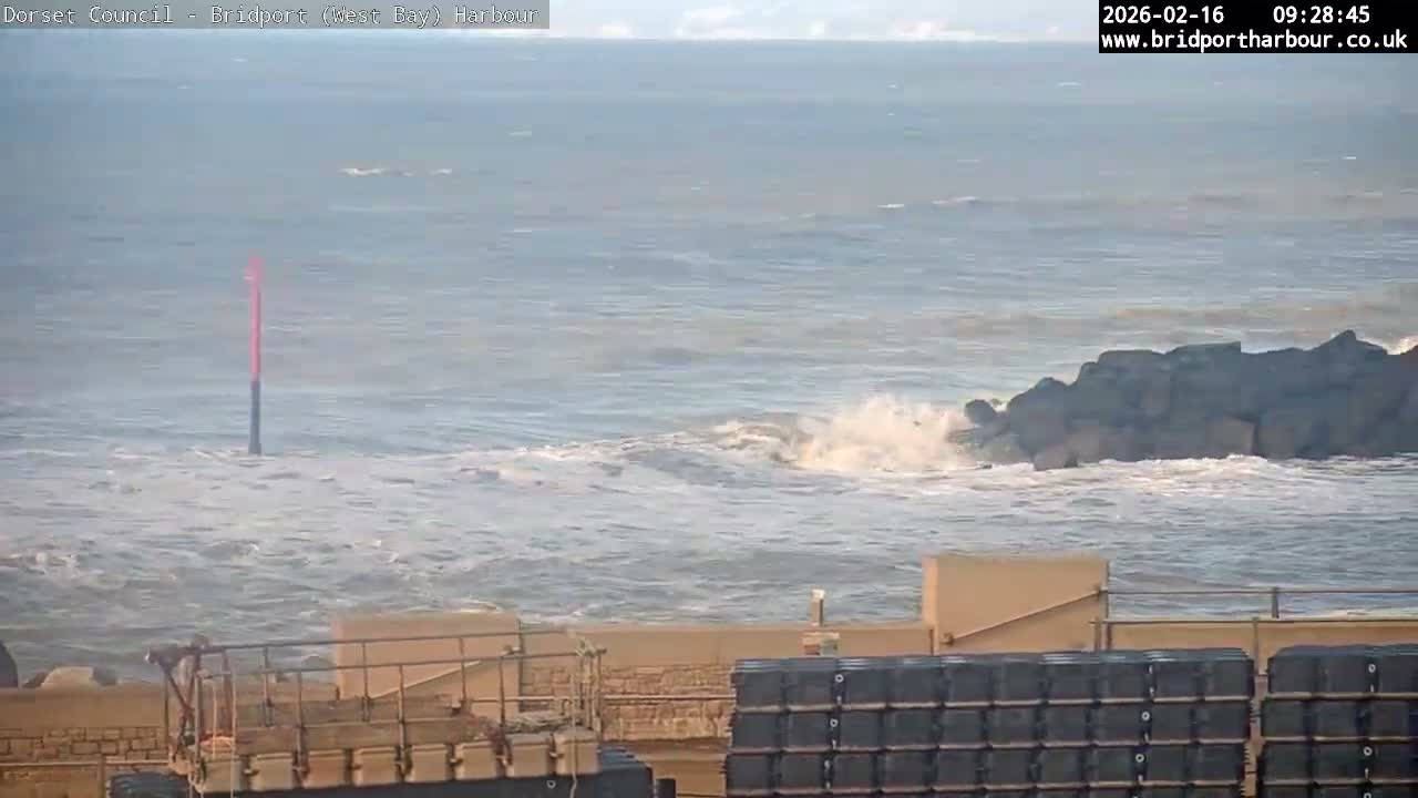 Bridport Harbour (West Bay) PTZ Live Cam - Bridport, Dorset, South West, England, United Kingdom