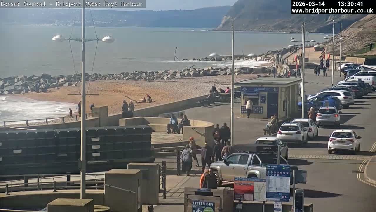 Bridport Harbour (West Bay) PTZ Live Cam - Bridport, Dorset, South West, England, United Kingdom