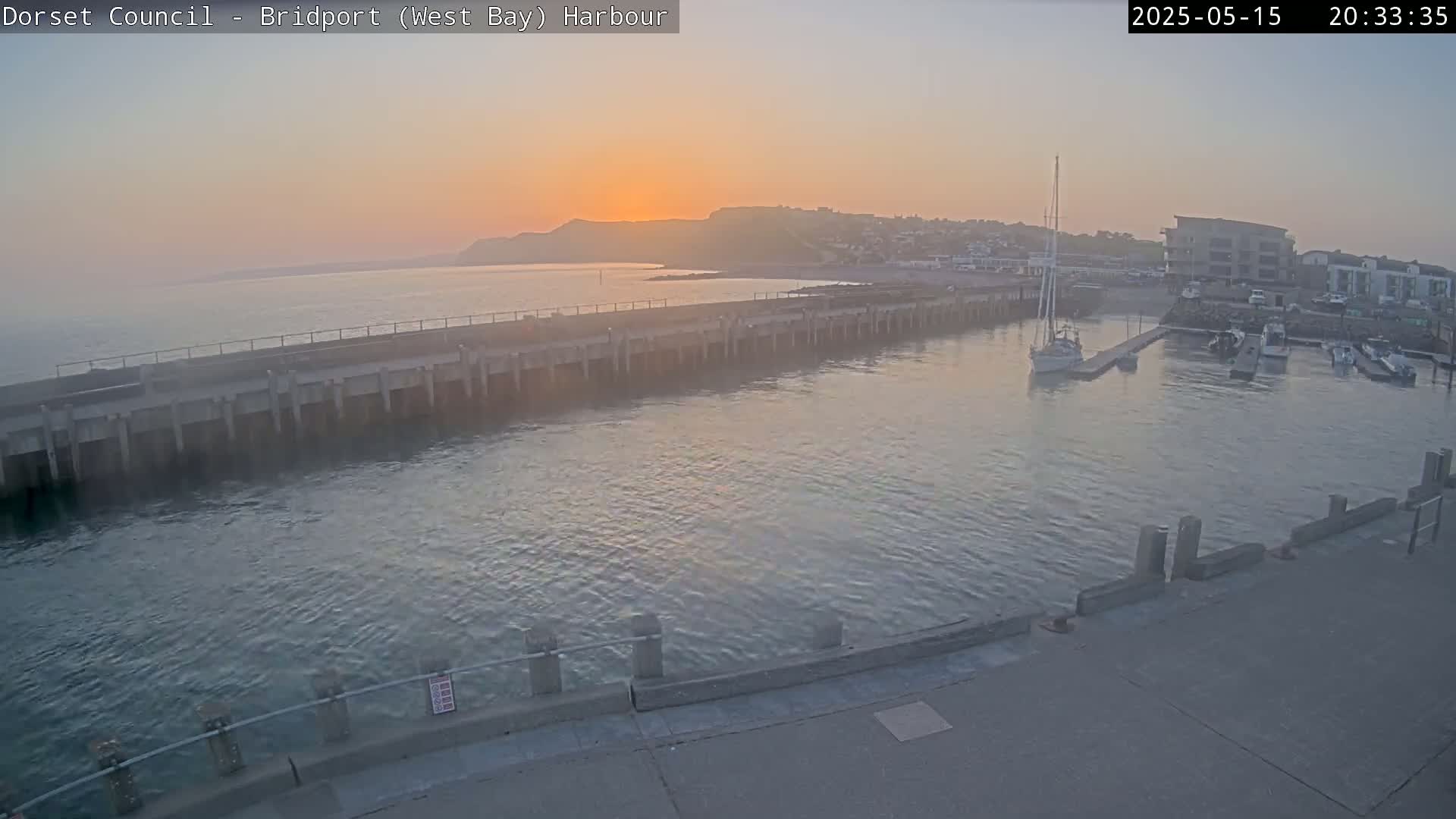 Bridport Harbour West Beach Live Cam - Bridport, Dorset, South West, England, United Kingdom