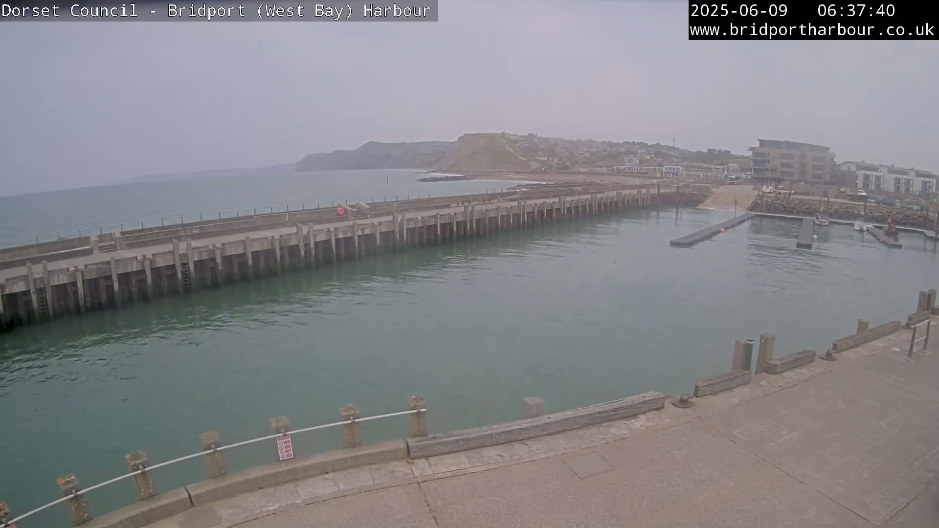 Bridport Harbour West Beach Live Cam - Bridport, Dorset, South West, England, United Kingdom