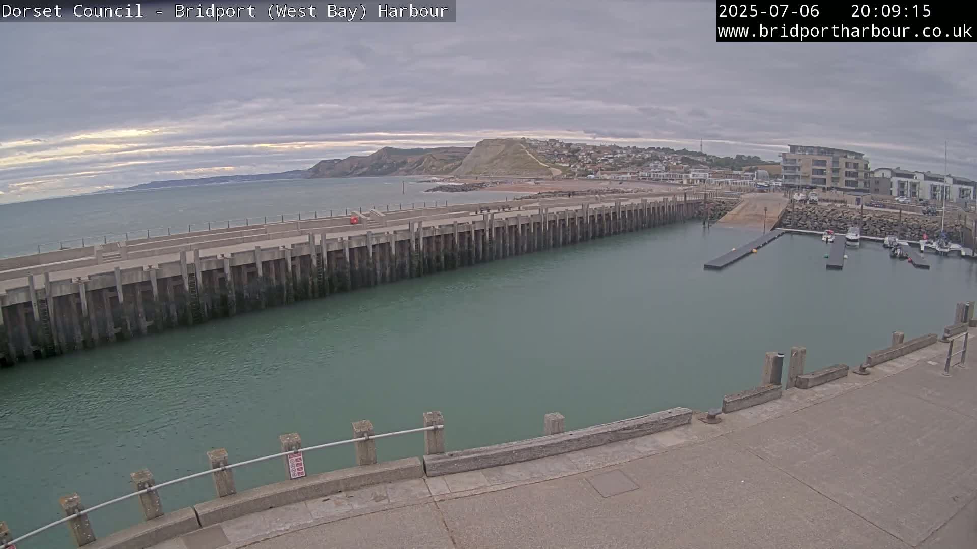 Bridport Harbour West Beach Live Cam - Bridport, Dorset, South West, England, United Kingdom