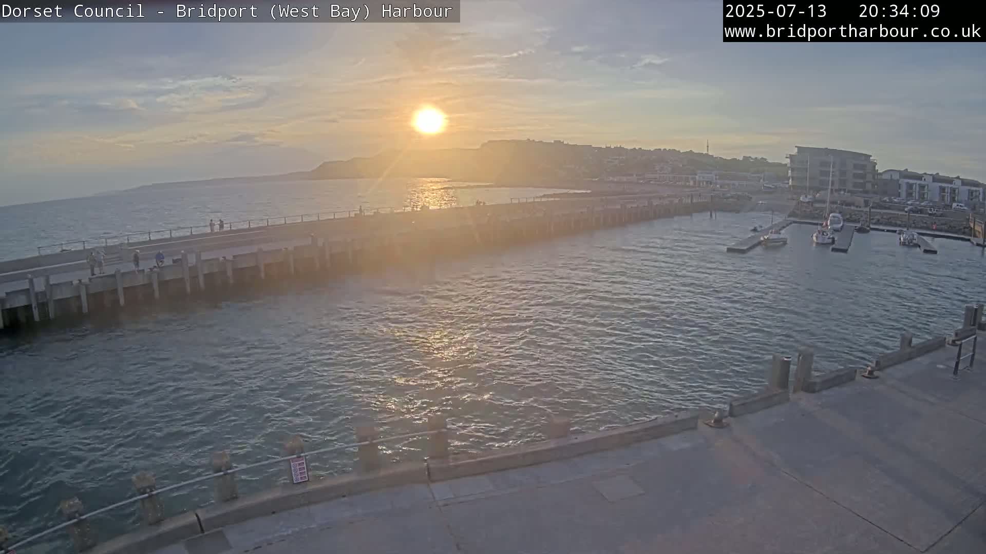 Bridport Harbour West Beach Live Cam - Bridport, Dorset, South West, England, United Kingdom