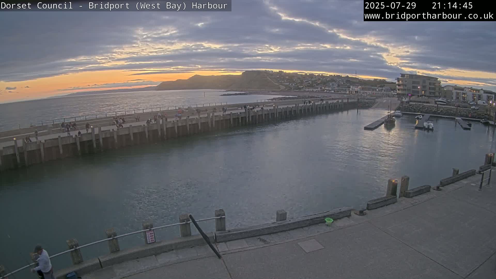 Bridport Harbour West Beach Live Cam - Bridport, Dorset, South West, England, United Kingdom