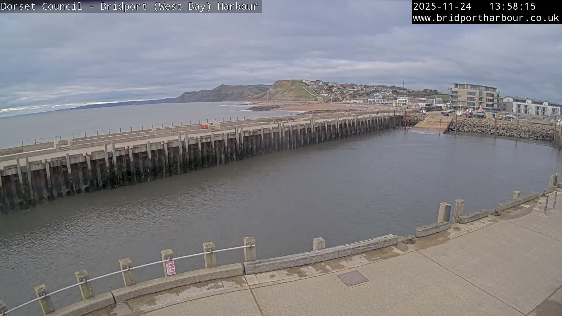 Bridport Harbour West Beach Live Cam - Bridport, Dorset, South West, England, United Kingdom