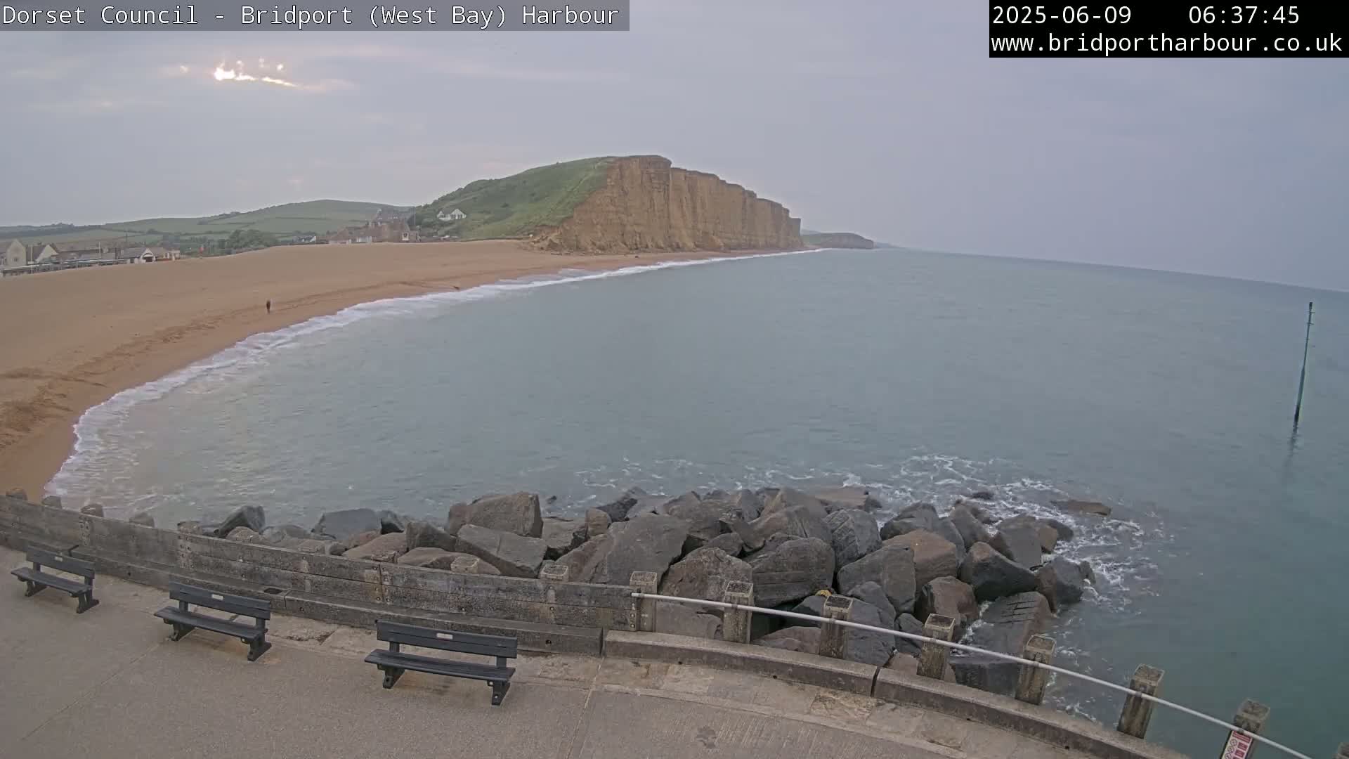 Bridport Harbour East Beach Live Cam - Bridport, Dorset, South West, England, United Kingdom