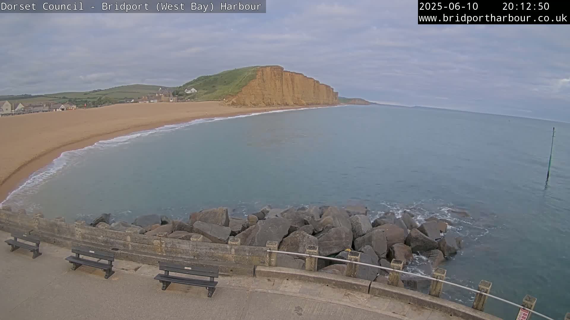 Bridport Harbour East Beach Live Cam - Bridport, Dorset, South West, England, United Kingdom