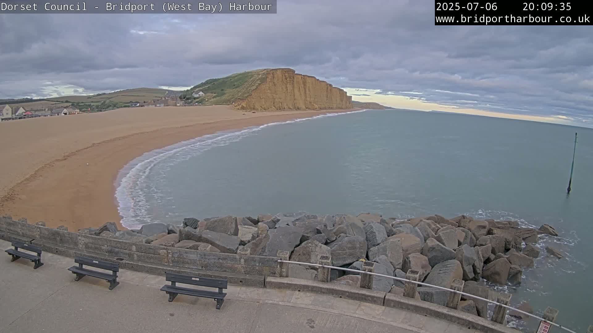 Bridport Harbour East Beach Live Cam - Bridport, Dorset, South West, England, United Kingdom