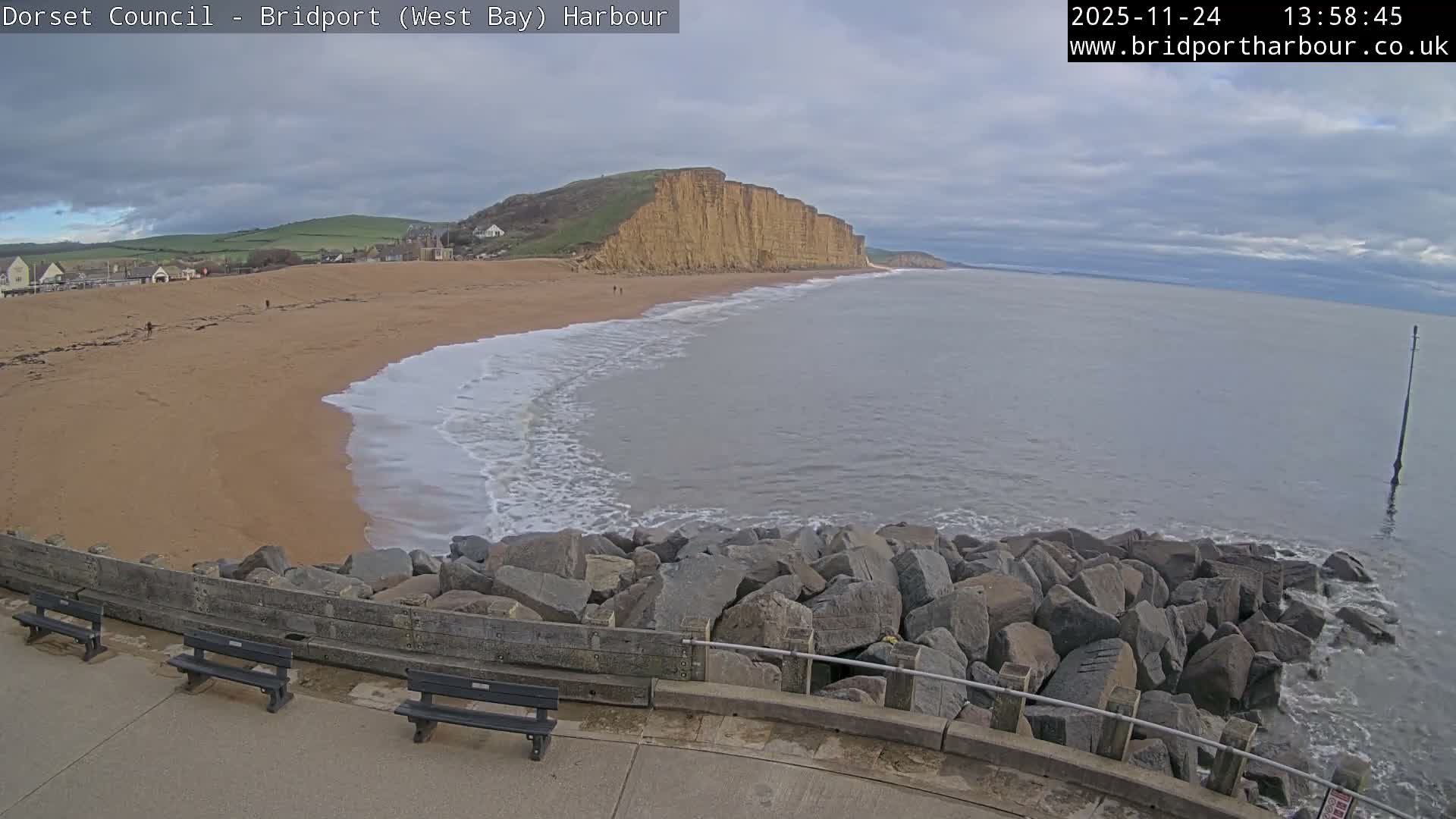 Bridport Harbour East Beach Live Cam - Bridport, Dorset, South West, England, United Kingdom