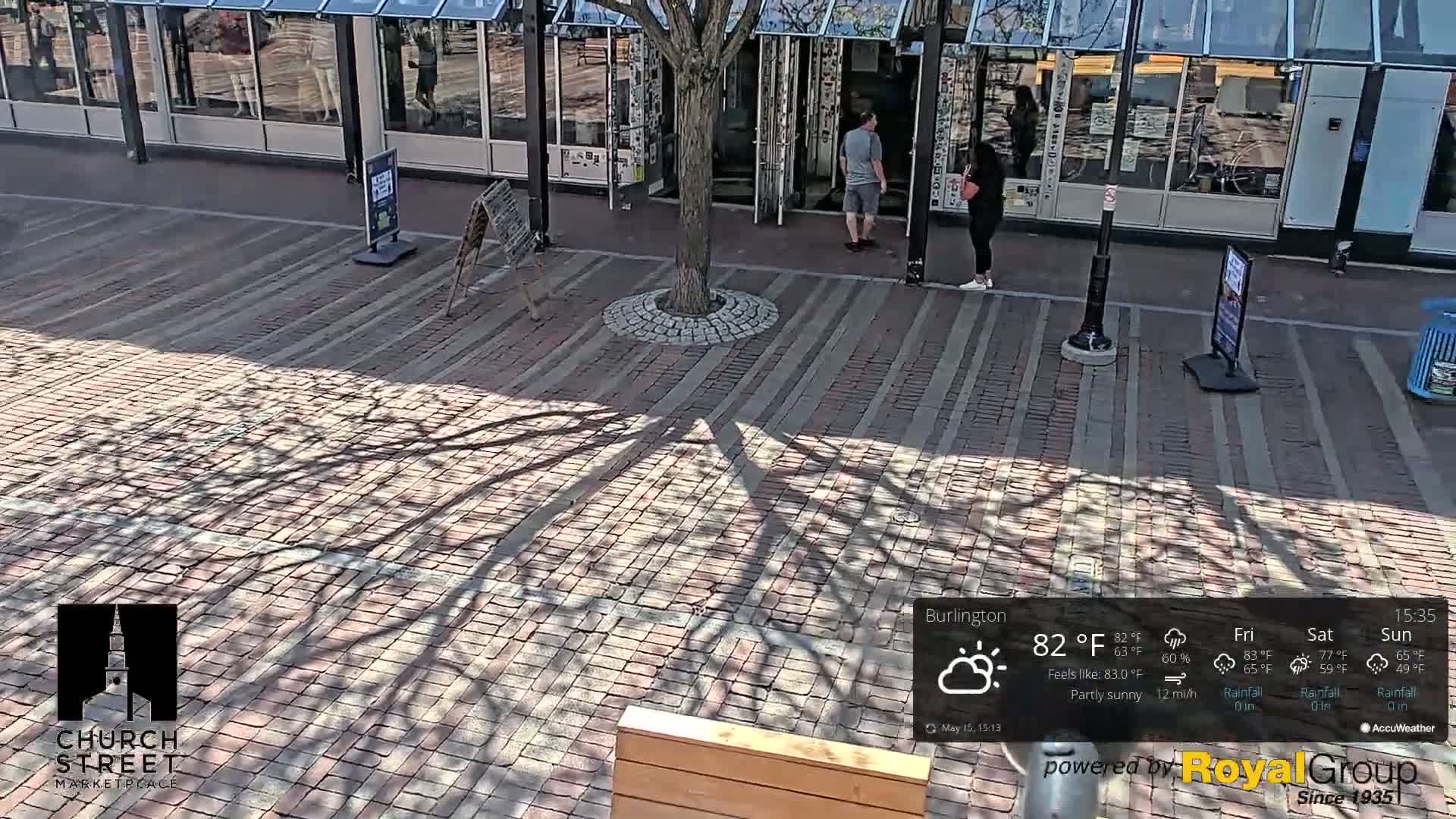 Burlington, Church Street Market Place Live Cam - Burlington, Vermont, USA