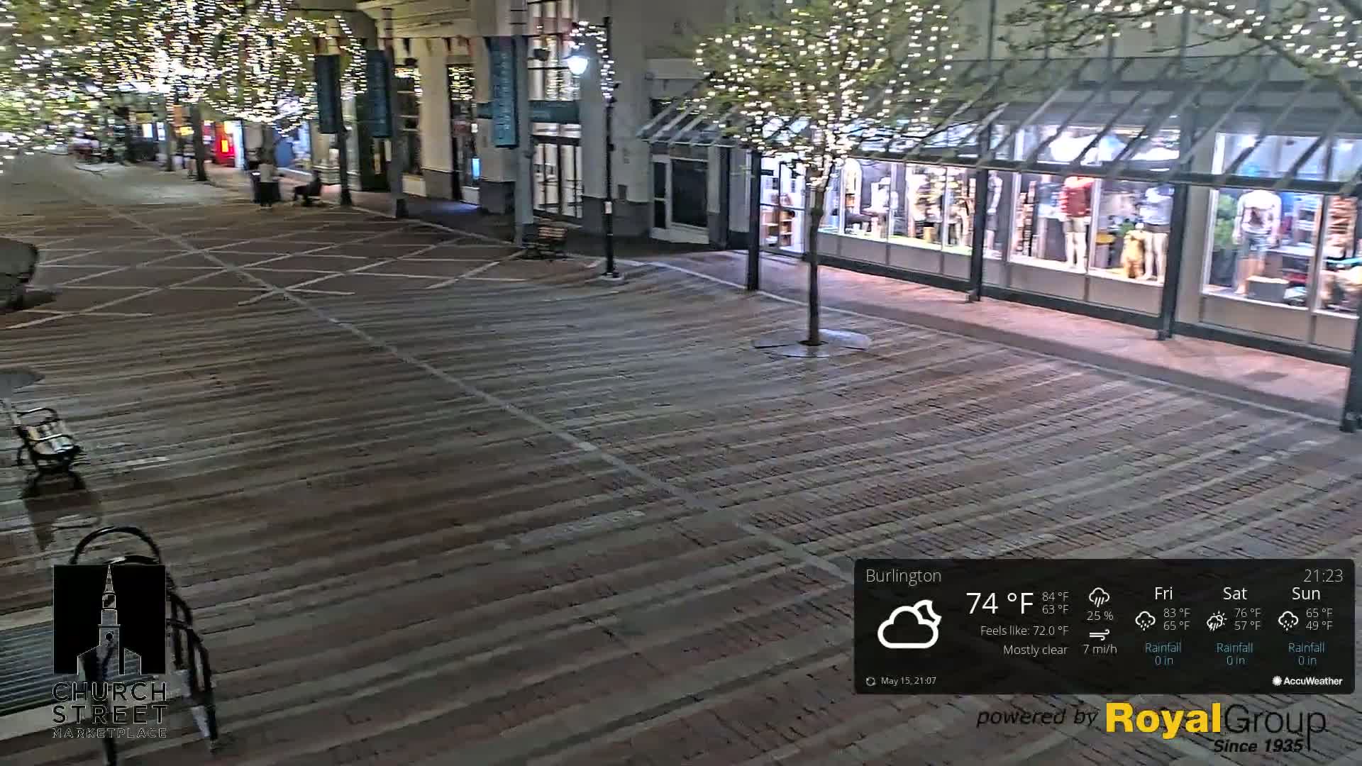 Burlington, Church Street Market Place Live Cam - Burlington, Vermont, USA