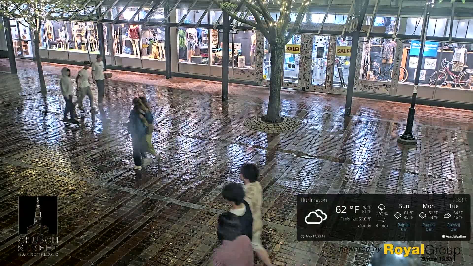 Burlington, Church Street Market Place Live Cam - Burlington, Vermont, USA