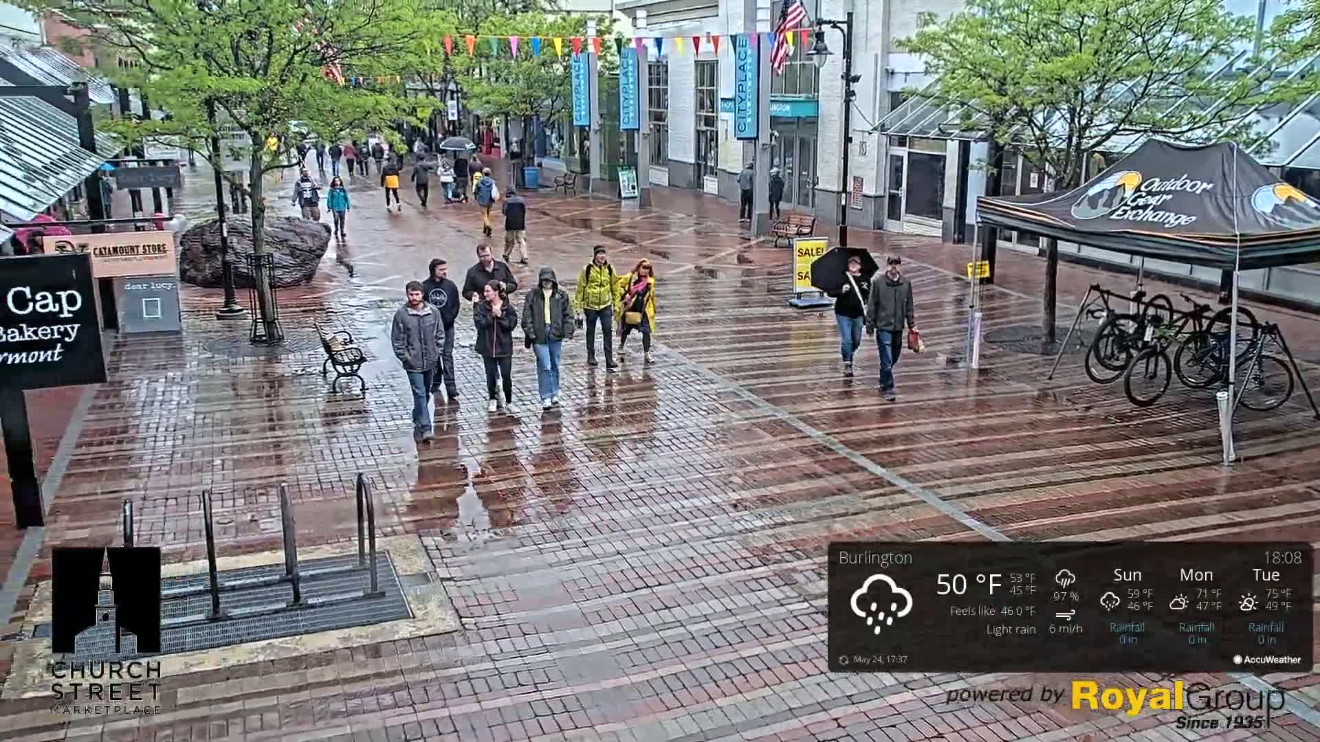 Burlington, Church Street Market Place Live Cam - Burlington, Vermont, USA