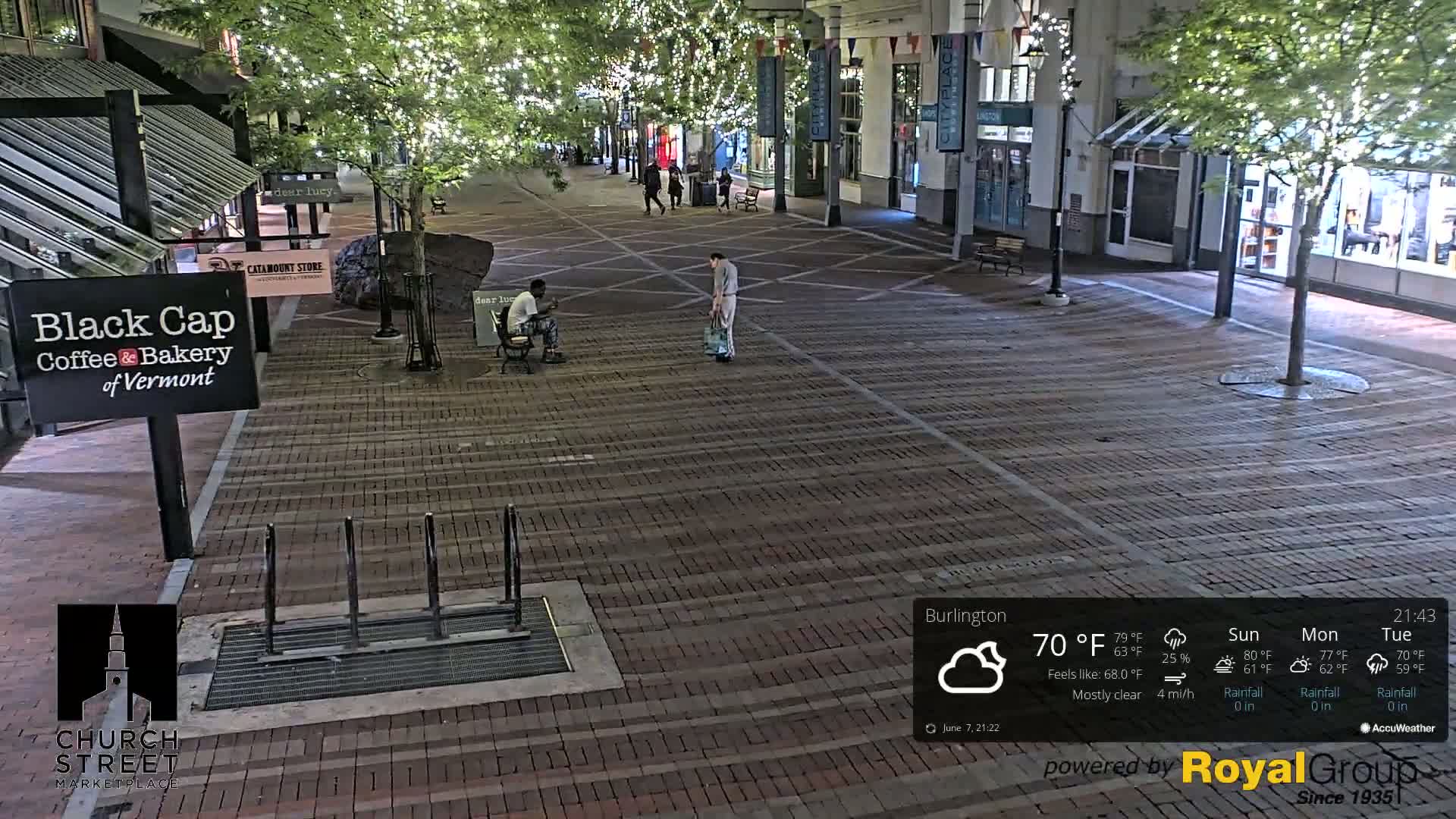 Burlington, Church Street Market Place Live Cam - Burlington, Vermont, USA