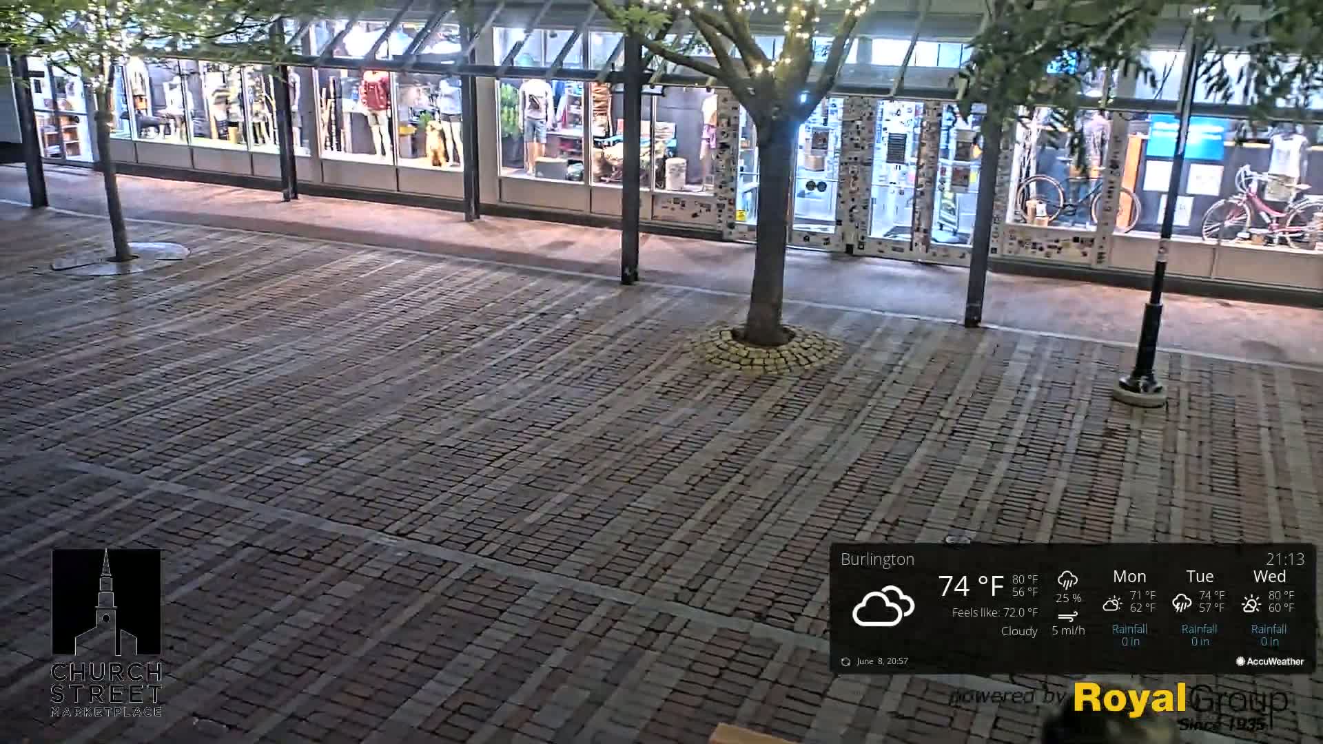 Burlington, Church Street Market Place Live Cam - Burlington, Vermont, USA