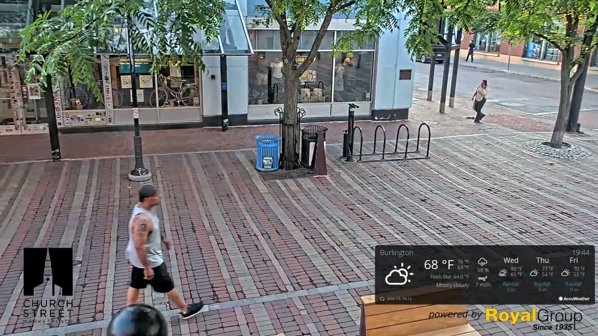 Burlington, Church Street Market Place Live Cam - Burlington, Vermont, USA