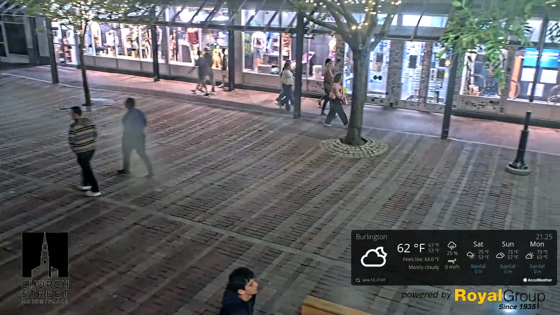 Burlington, Church Street Market Place Live Cam - Burlington, Vermont, USA