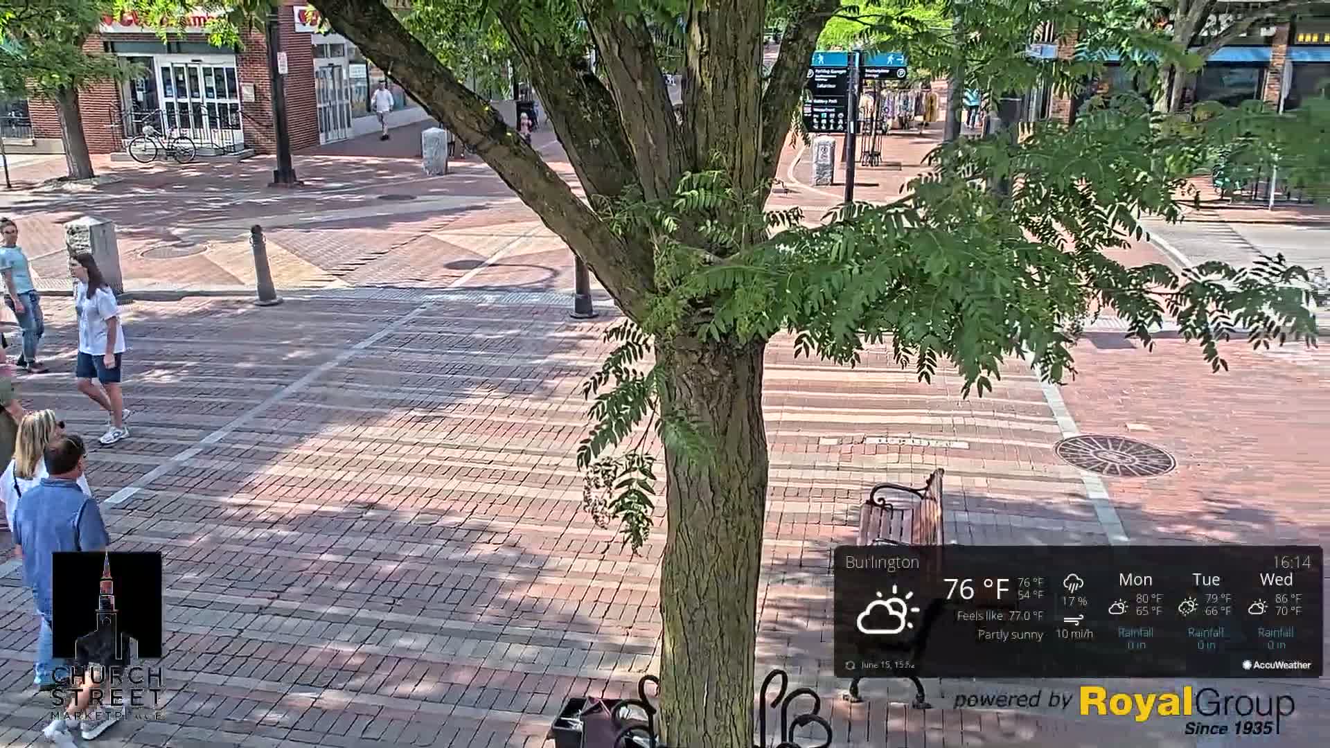 Burlington, Church Street Market Place Live Cam - Burlington, Vermont, USA