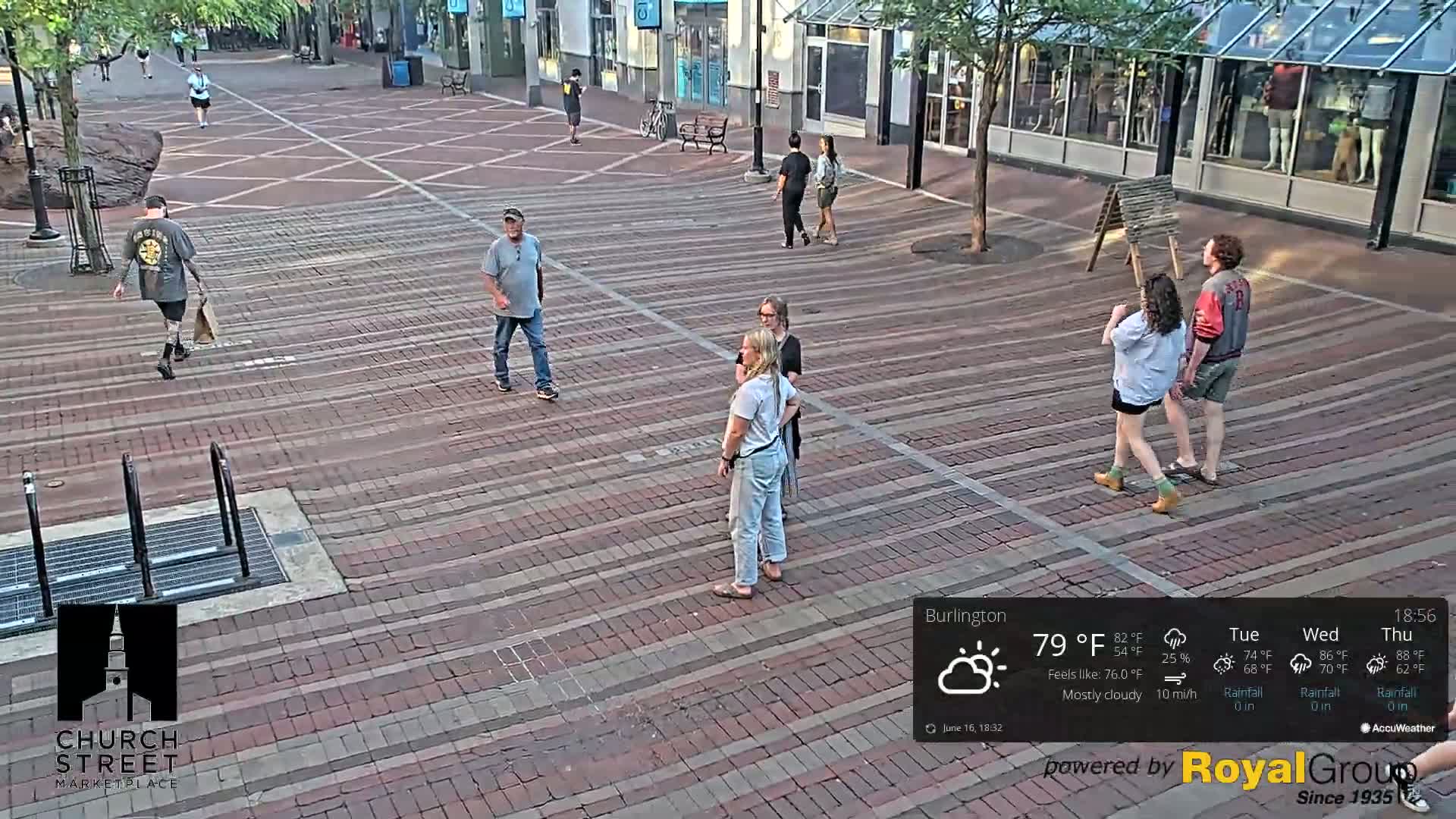Burlington, Church Street Market Place Live Cam - Burlington, Vermont, USA